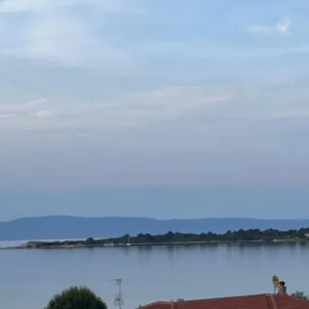 & Haido Διαμέρισμα Βουρβουρού